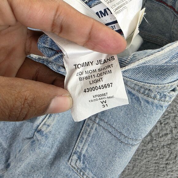 Tommy Hilfiger Women's Mom Shorts Size 31 EUC Flag - Picture 8 of 15